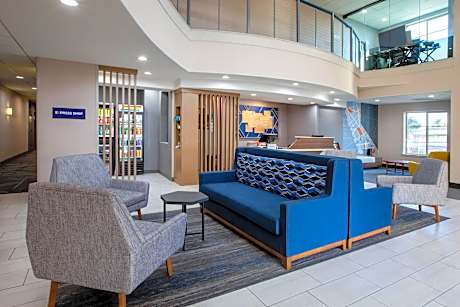 Holiday Inn Express & Suites Lathrop by IHG