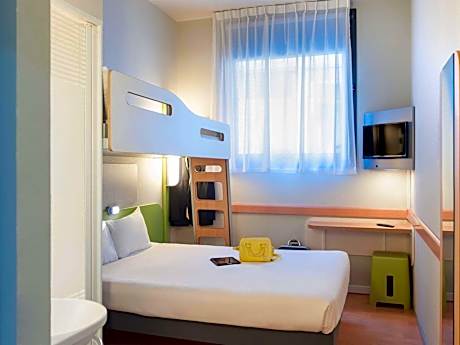 Double Room with Bunk Bed