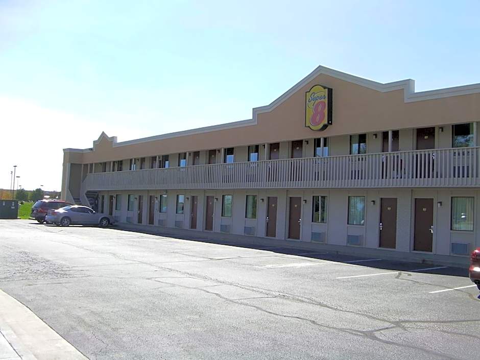 Super 8 by Wyndham Lafayette / Purdue Area