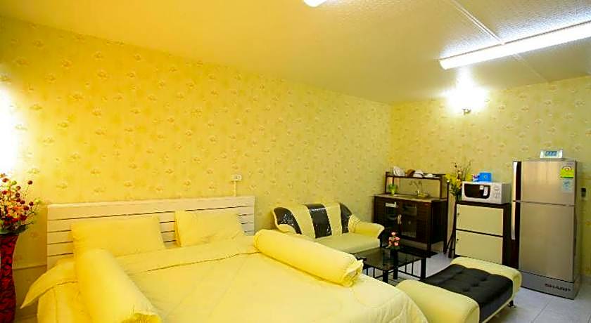 Deluxe at Popular Condo