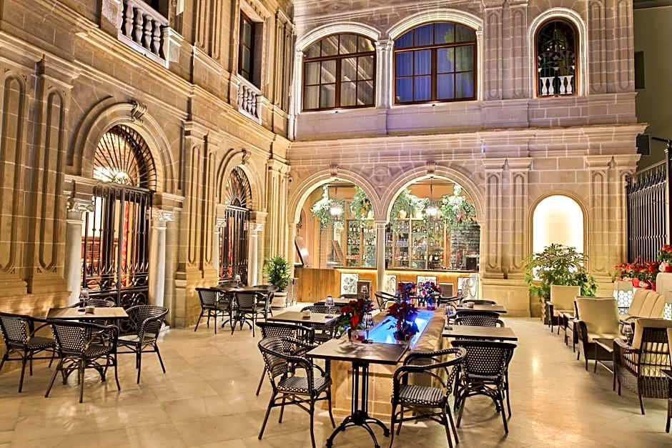 Casa Palacio María Luisa