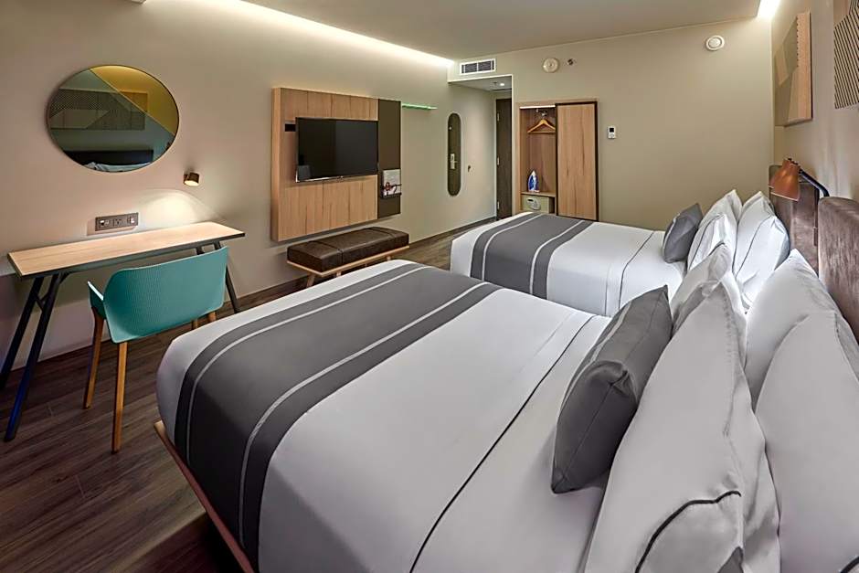 Photo 1 of 4 of 2 Double Beds