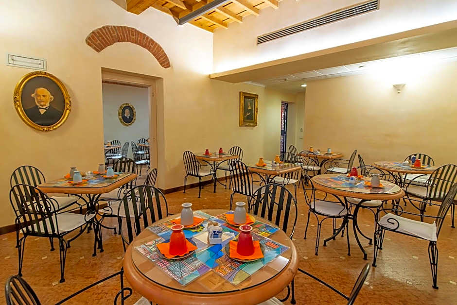 Porta Faenza Hotel