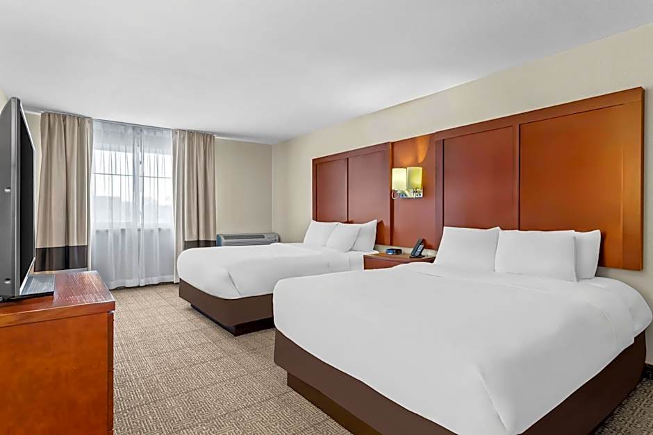 Comfort Inn City of Natural Lakes
