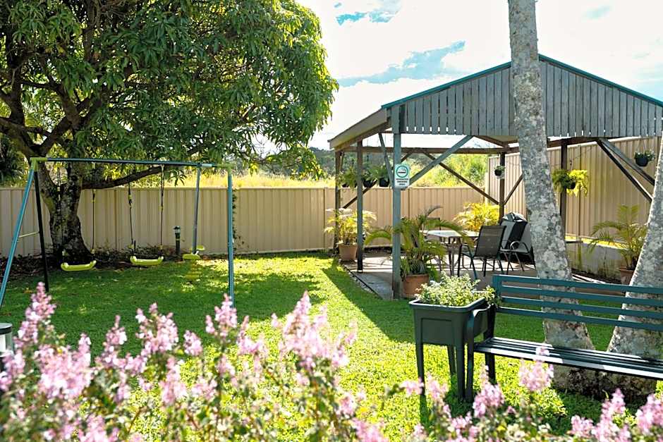 Kennedy Drive Boutique Motel & Nursery- Close To City Centre & Airport