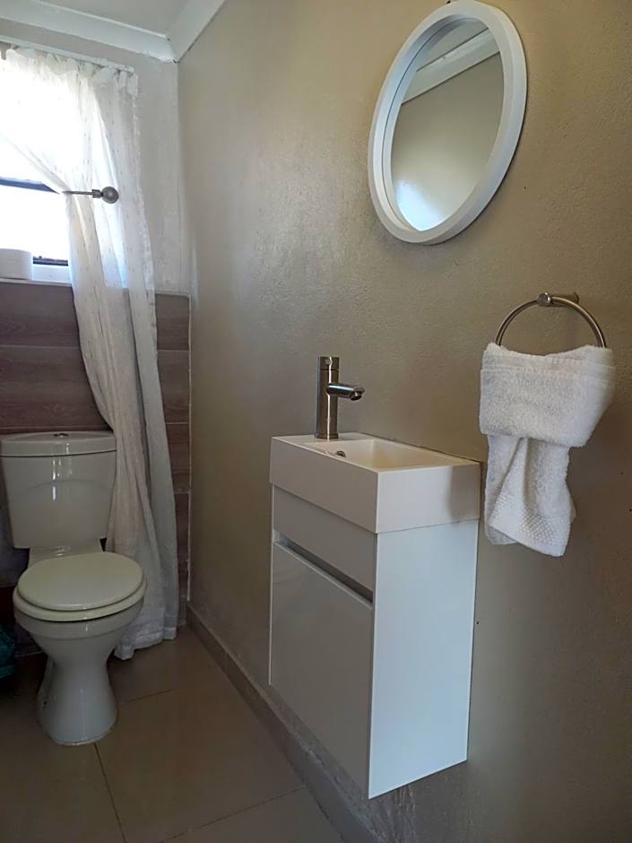 Inni Bush Guesthouse