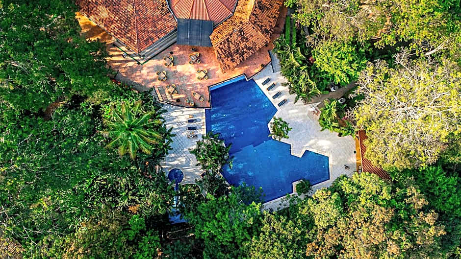 Papagayo Golden Palms Beachfront Hotel