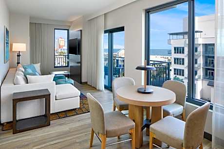 King Corner Suite with Balcony - Gulf View