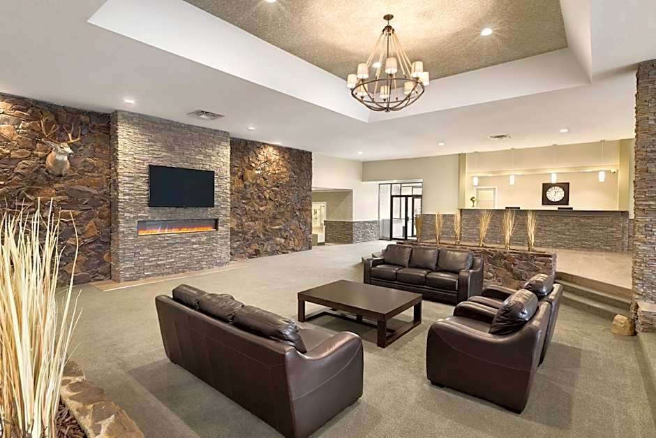 Days Inn & Conference Centre by Wyndham Cranbrook