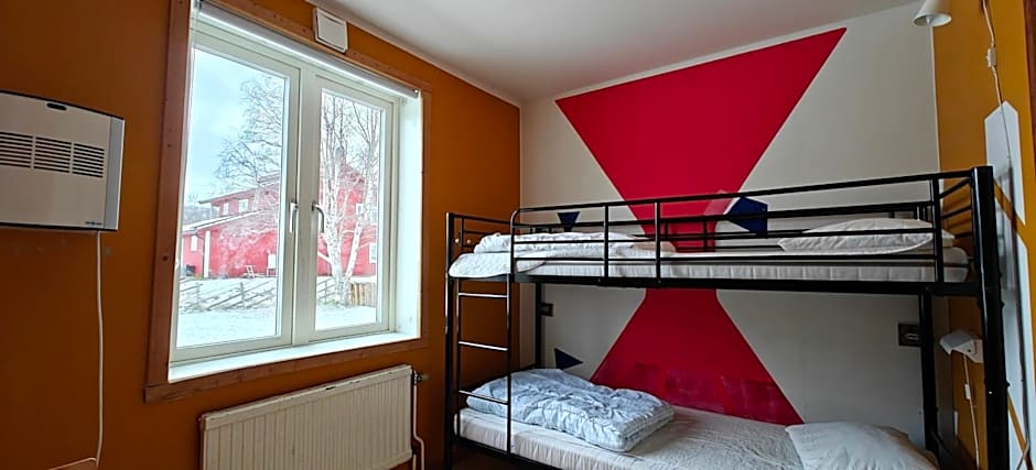 Abisko net Hostel & Huskies