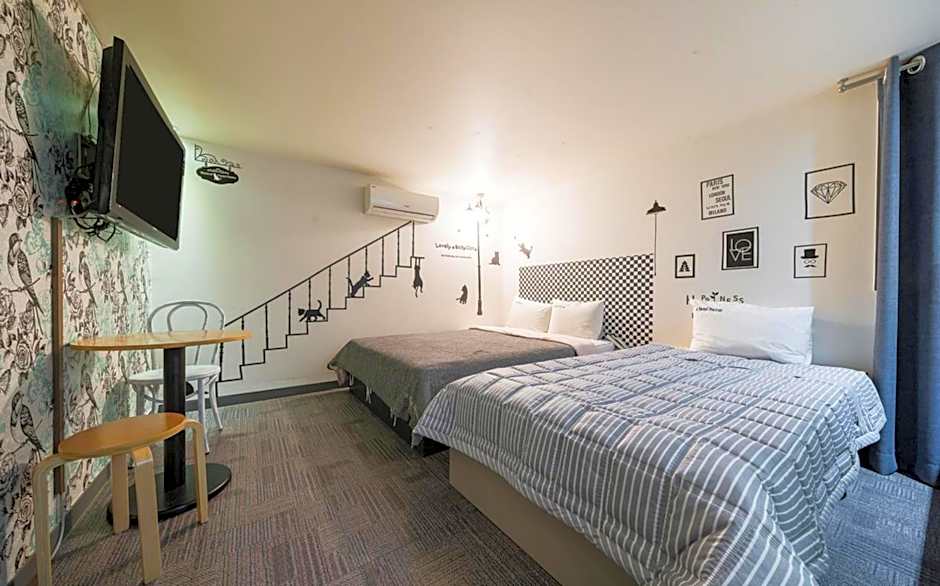 Photo 1 of 5 of Deluxe Twin Room
