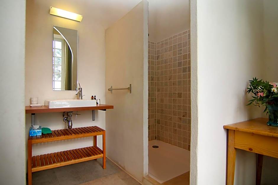 Mas de la Rivoire B&B