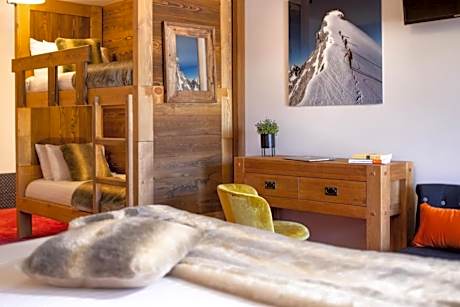 Quadruple Room with Balcony for 3 Adults and 1 Child (up until 12 years old)