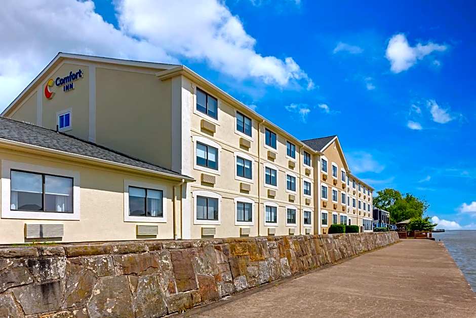 Comfort Inn River's Edge