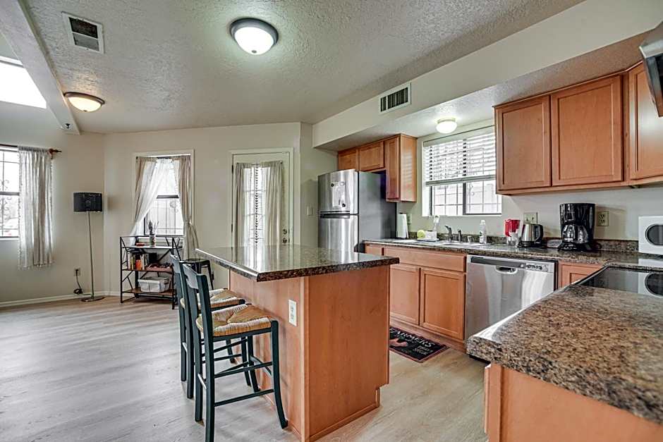 Albuquerque Getaway with Sandia Mountain Views!