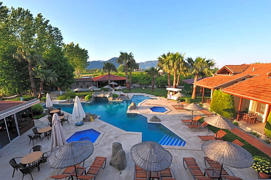 Grenadine Lodge