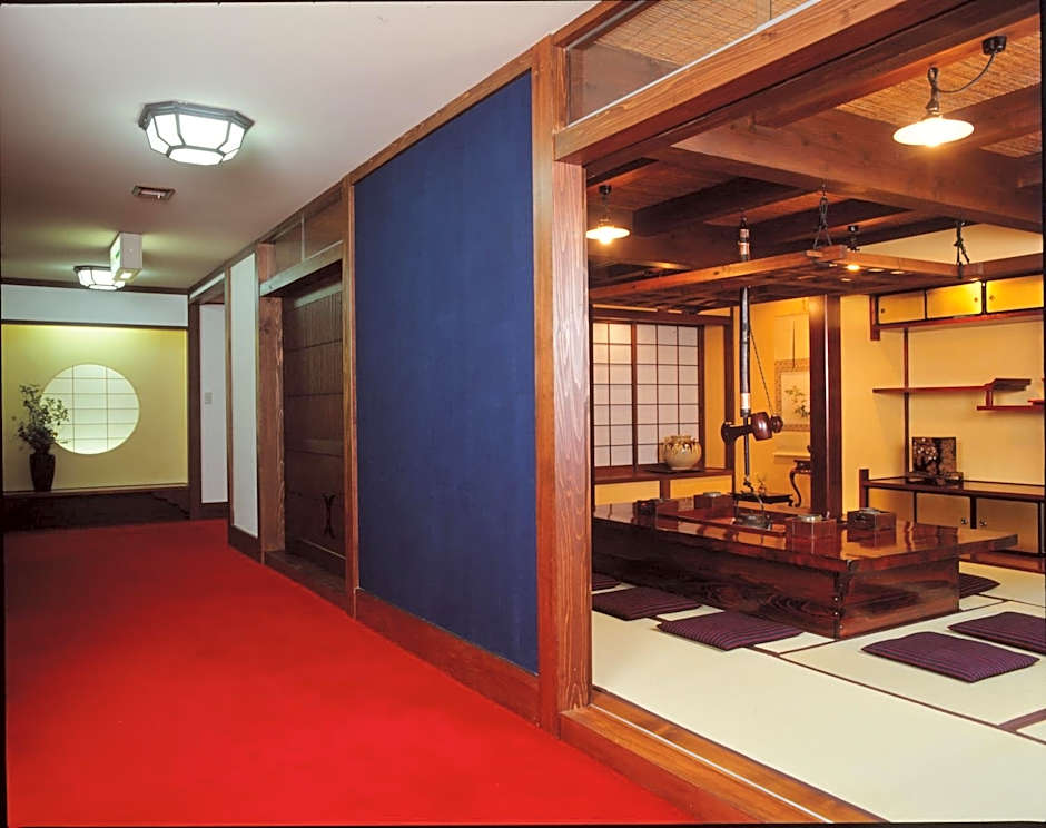 Motoyu Arimaya
