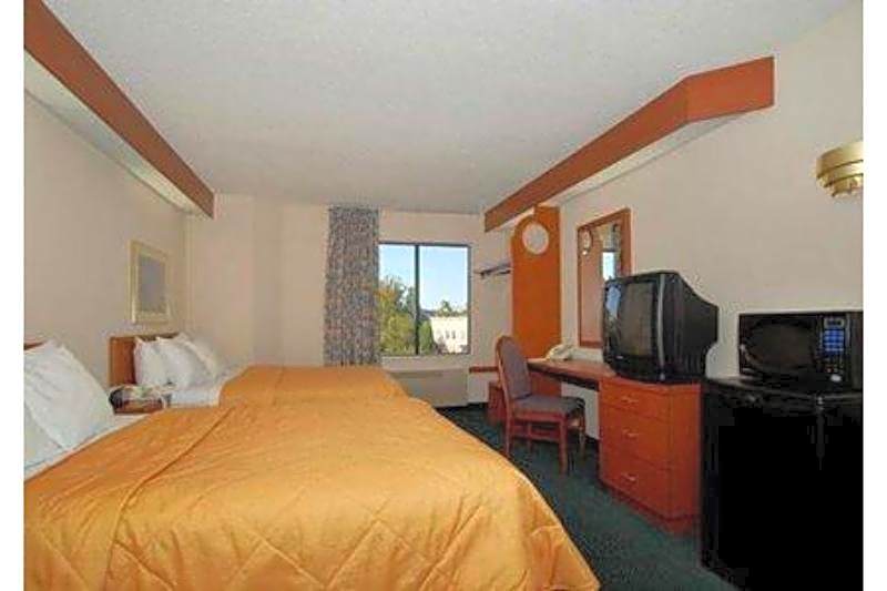 Baymont by Wyndham Mooresville