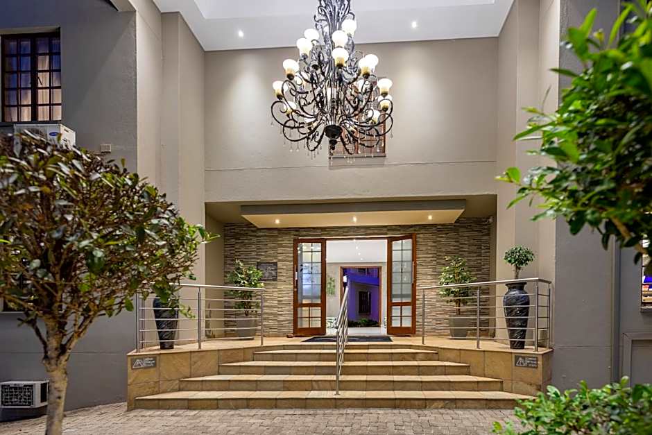 The Cycad Lodge & Chalets