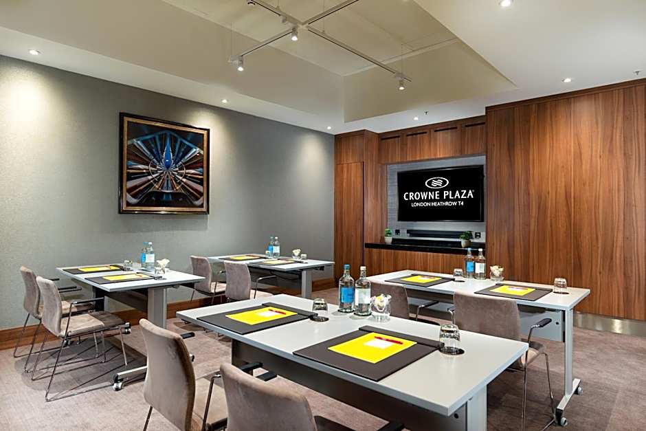 Crowne Plaza London Heathrow T4 By IHG