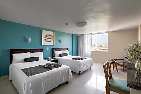 Double Room with Two Double Beds with Lake View