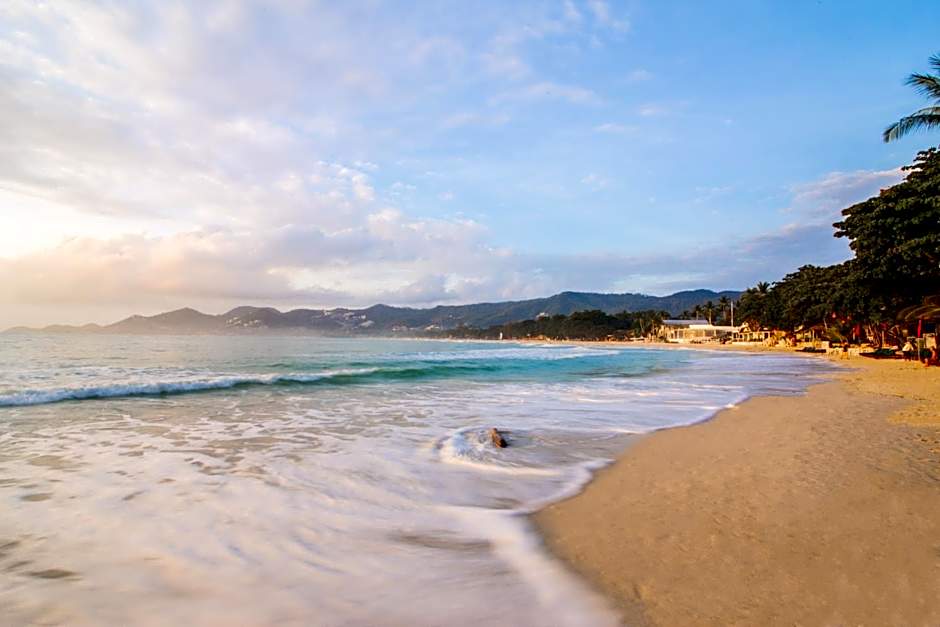 J4 Samui Hotel - SHA Plus