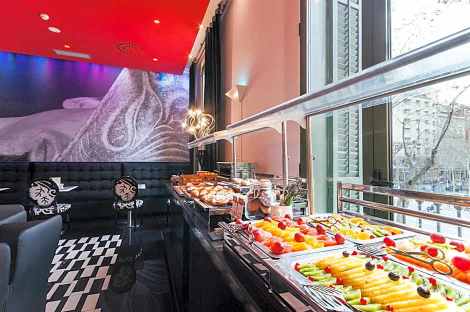 Paseo de Gracia Hotel, Sonder