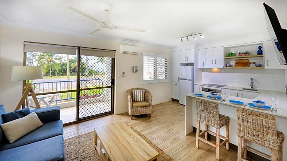 L'Amor Holiday Apartments