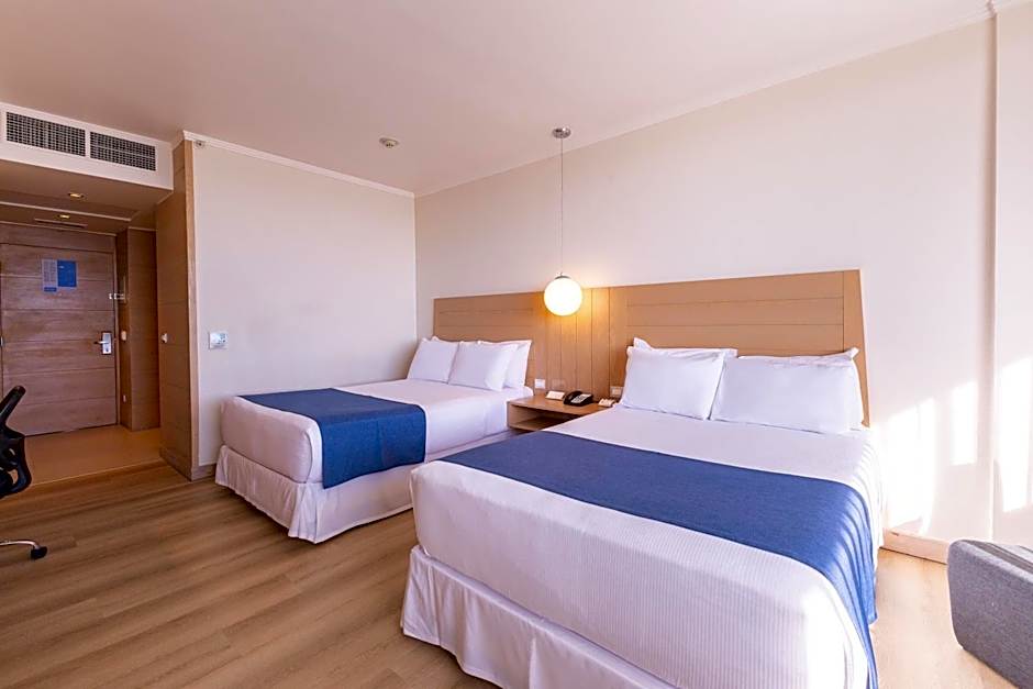 Wyndham Concepcion Pettra