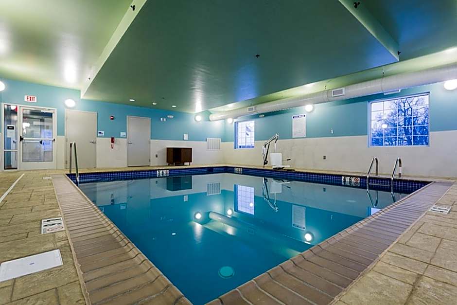 Holiday Inn Express Hotel & Suites Reading By IHG