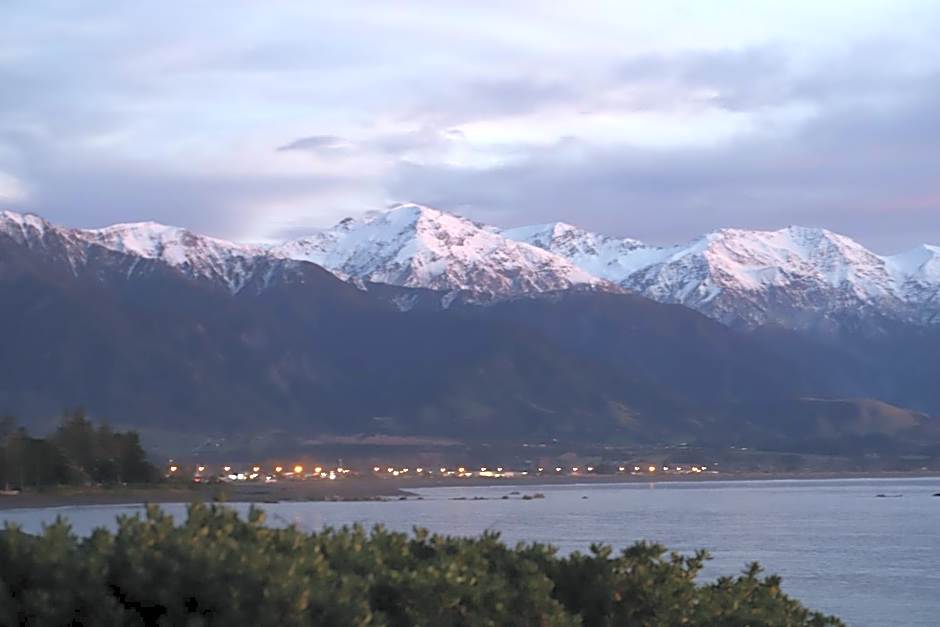Sierra Beachfront Motel
