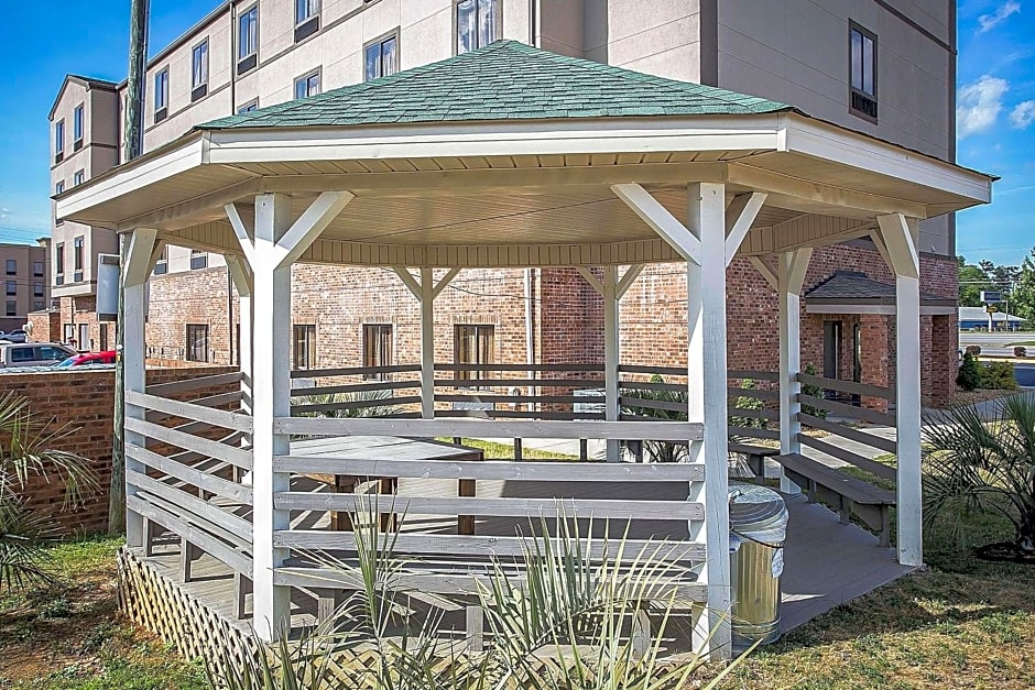 Comfort Inn & Suites - Fort Gordon