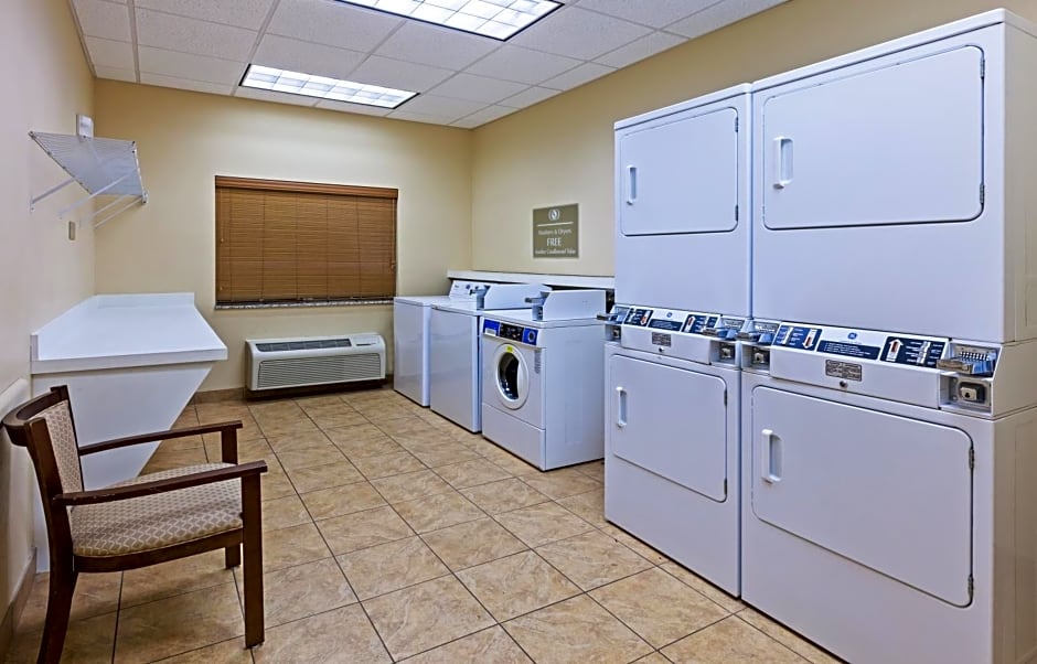 Candlewood Suites Baytown, an IHG Hotel