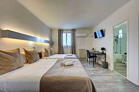 Standard Quadruple Room