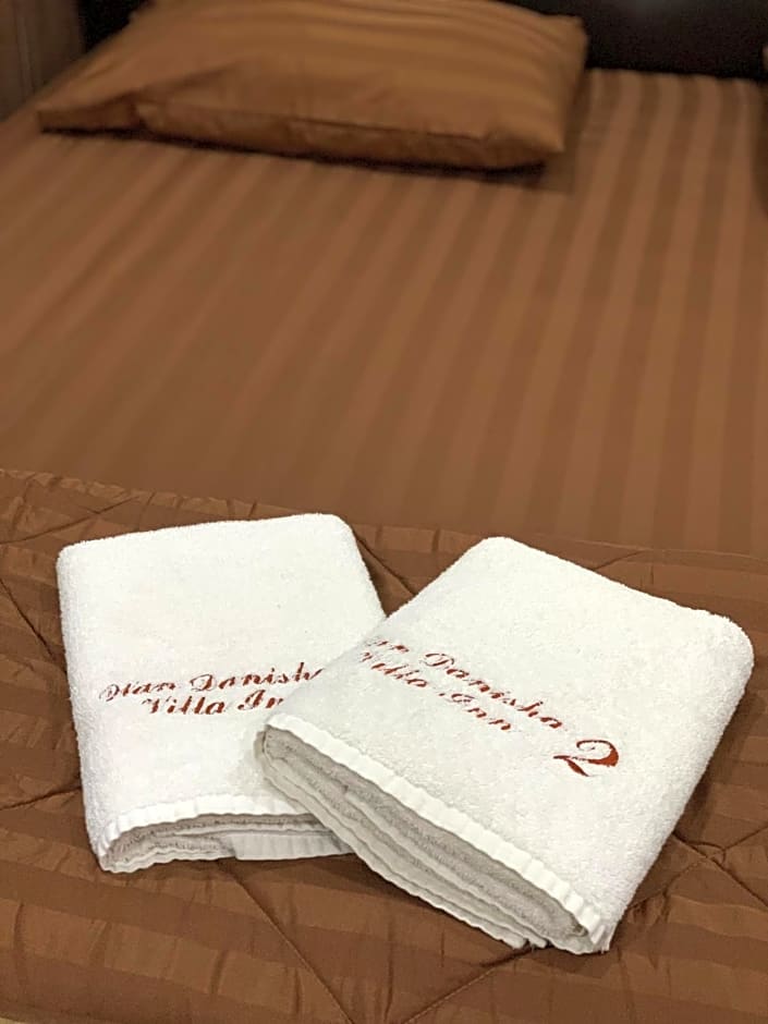 Wan Danisha Villa Inn