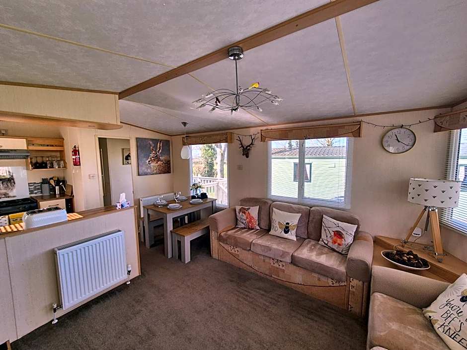 24 The Beeches Caravan Park