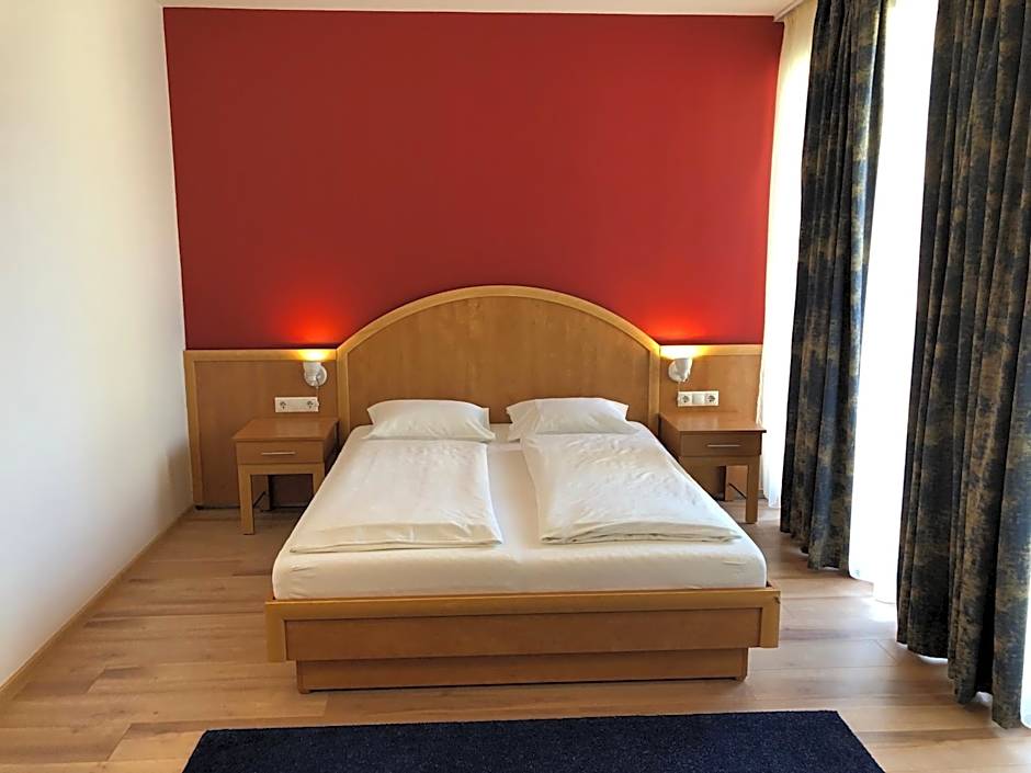 Semiramis Business Hotel