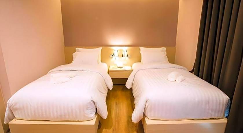 L Hotel