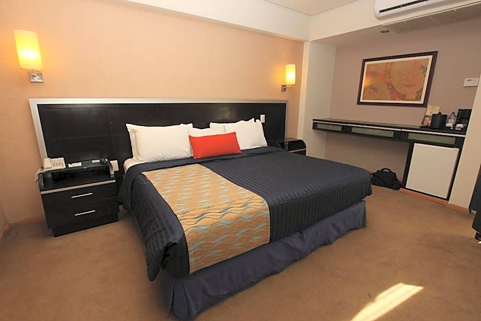 Hotel Colon Plaza Business Class