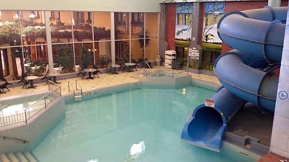 Canad Inns Destination Centre - Fort Garry