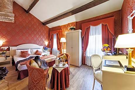 Junior Suite Canal View - 2 Adults