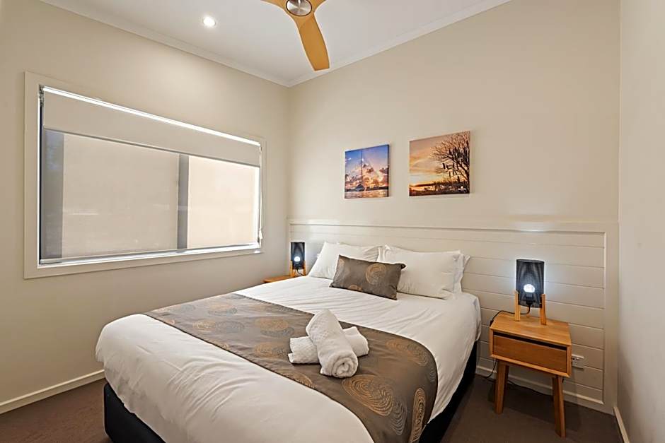 Photo 1 of 11 of Deluxe 2 Bedroom Cabin, River View