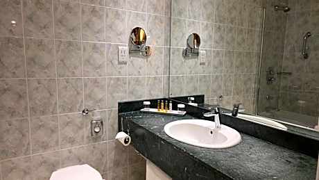 Deluxe Double Room - Non-Smoking