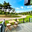 2 Bedroom Lakeview Lodge - Ensuite & Balcony Deck