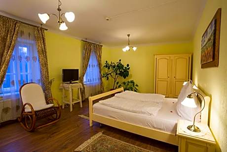 Apartment 3*** (2-4 Adults)