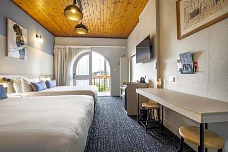 Nightcap at Federal Hotel Mt Gambier