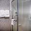 Holiday Inn Express & Suites Greenville Airport By IHG