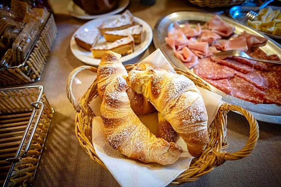 Hotel & Ristorante Serenella