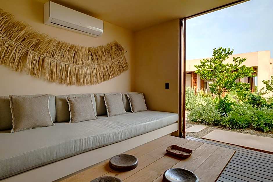 ONTO House Puerto Escondido