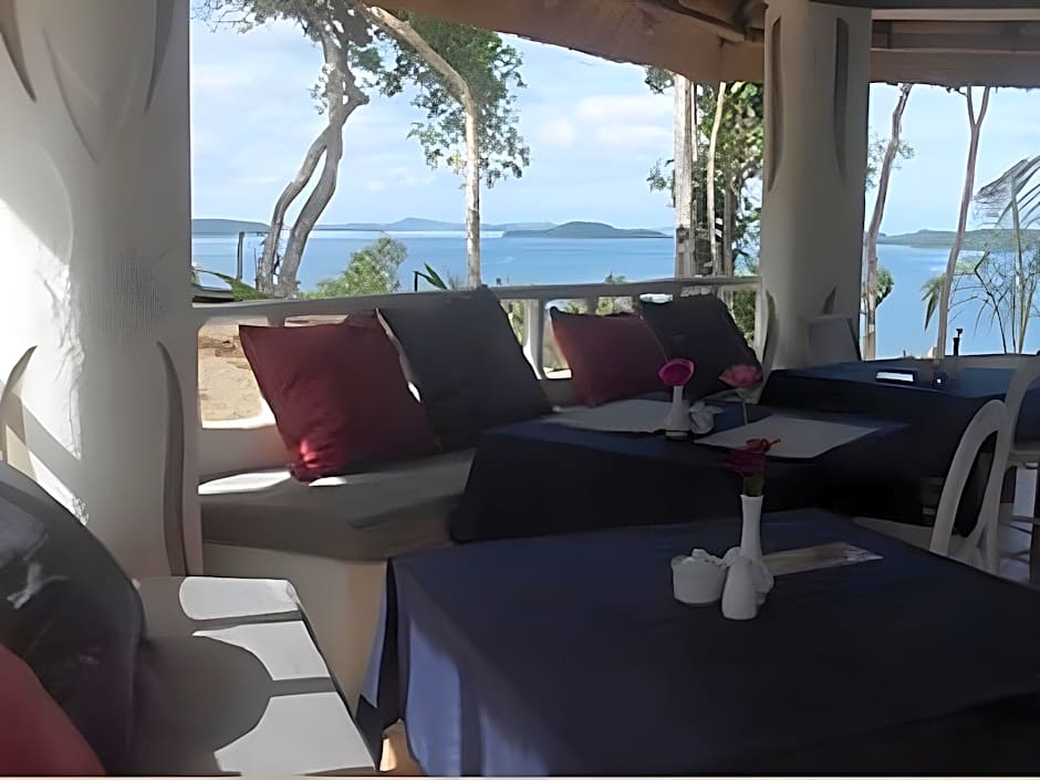 Al Faro Cosmio Hotel